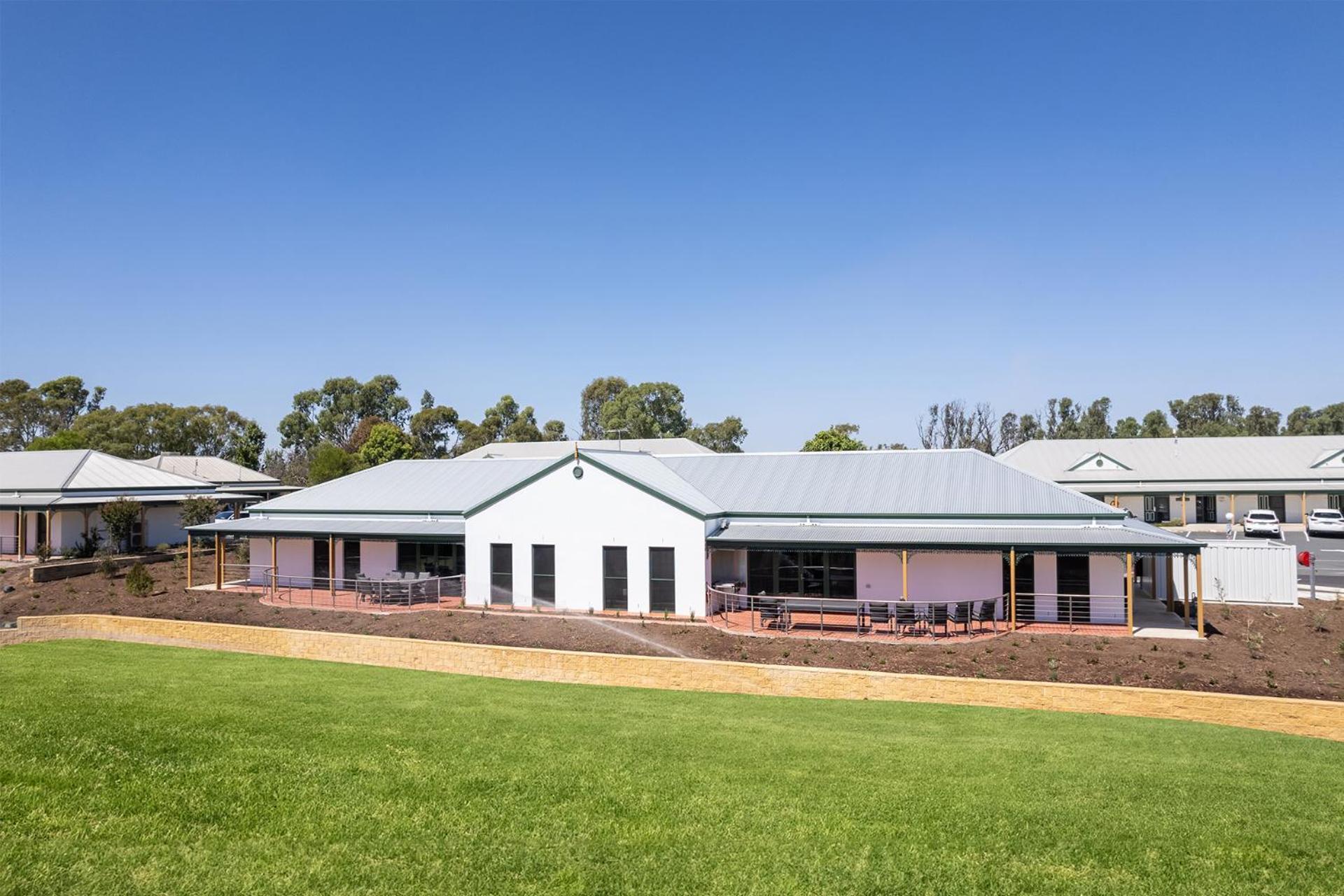 Yarrawonga Mulwala Golf Club Hotell Exteriör bild The new hospital at Wagga Wagga